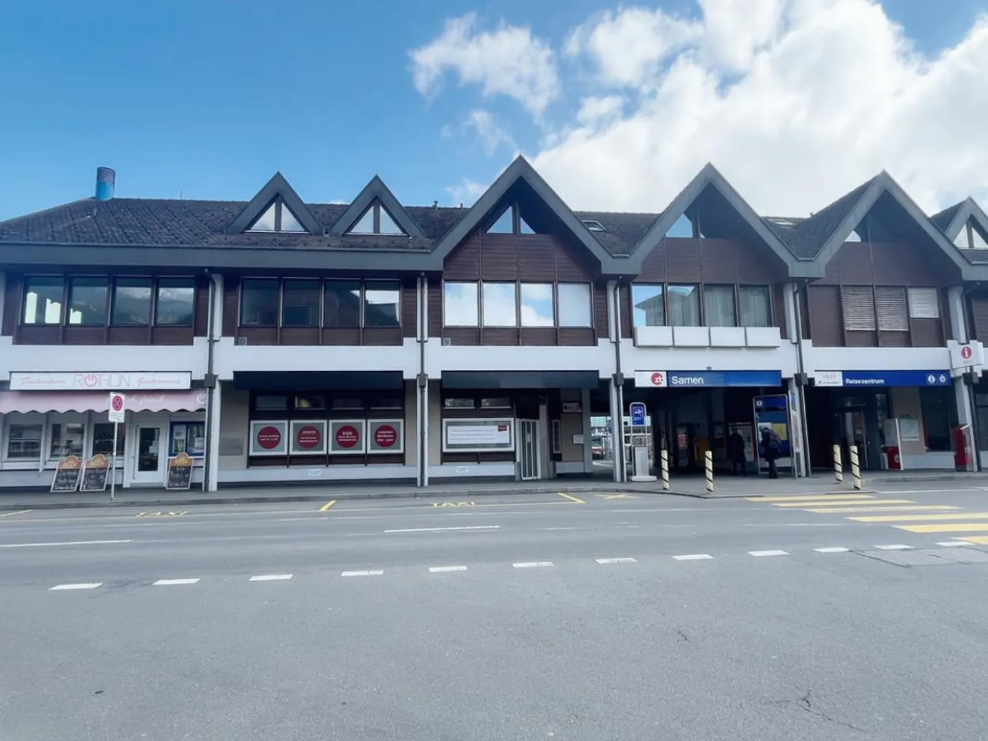 Massima visibilità - lo spazio perfetto per la tua attività! - Foto 2 di 9