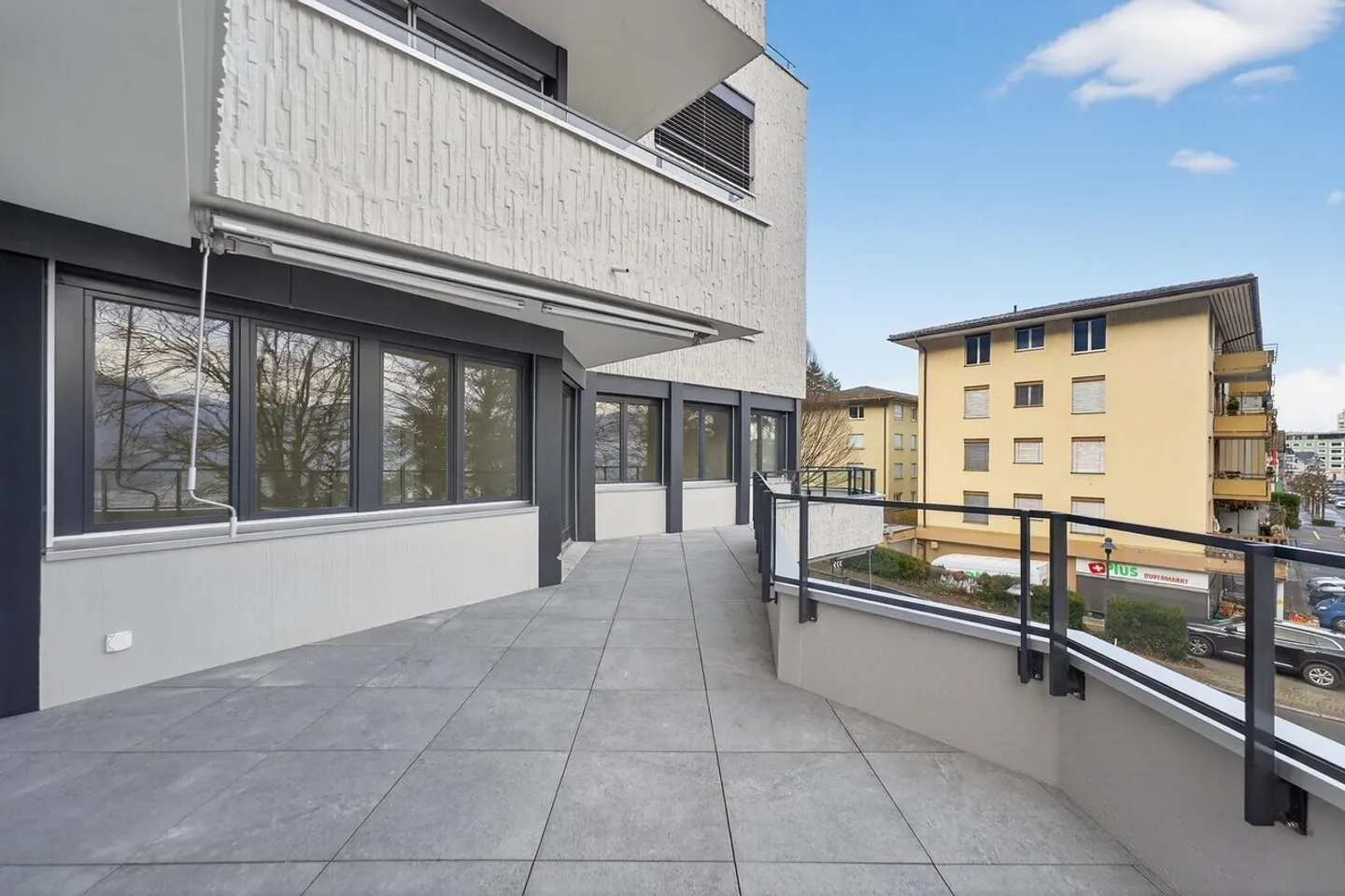 Appartamento elegante con vista lago - Foto 3 di 10