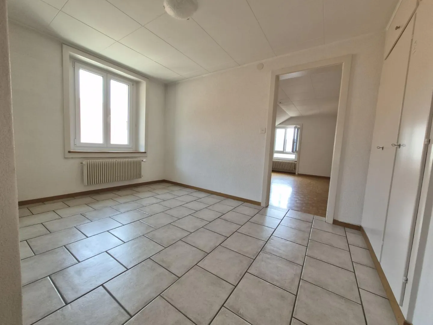 Appartement avec 3,5 pièces au 2ème étage - Photo 3 sur 8