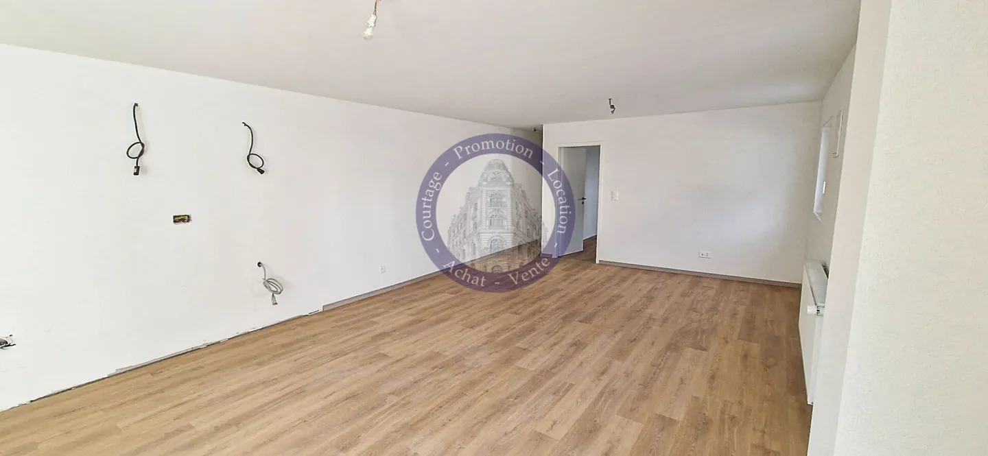 2,5-Zimmer-Wohnung komplett renoviert! - Foto 2 von 4