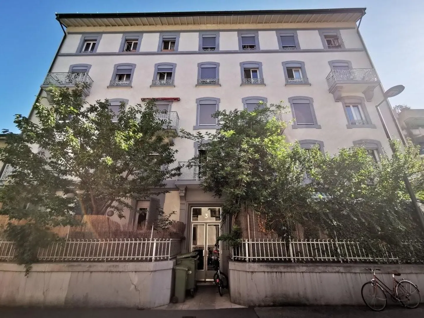 To seize! Ideally located in the heart of Carouge! - Photo 1 of 8
