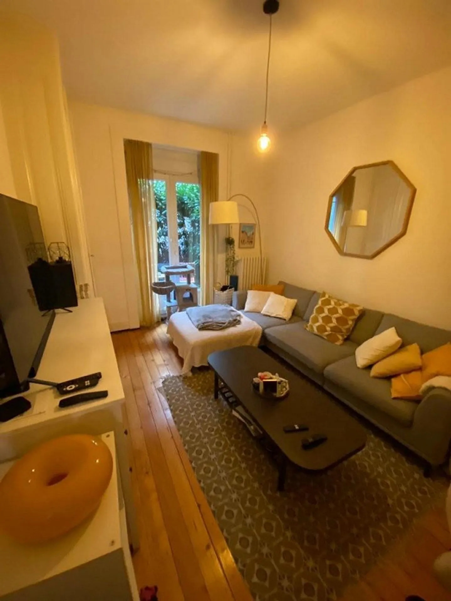 To seize! Ideally located in the heart of Carouge! - Photo 3 of 8