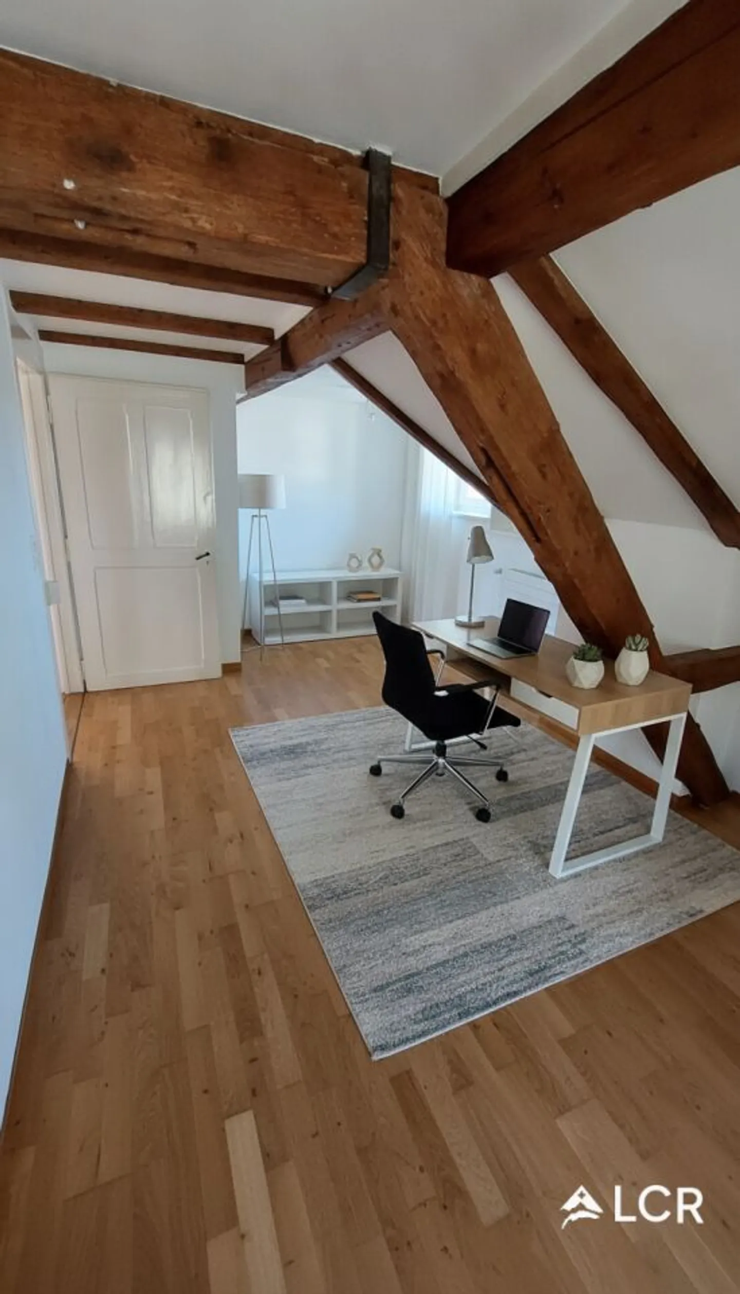 Schöne 4,5-Zimmer-Wohnung in Montézillon - Foto 8 von 13