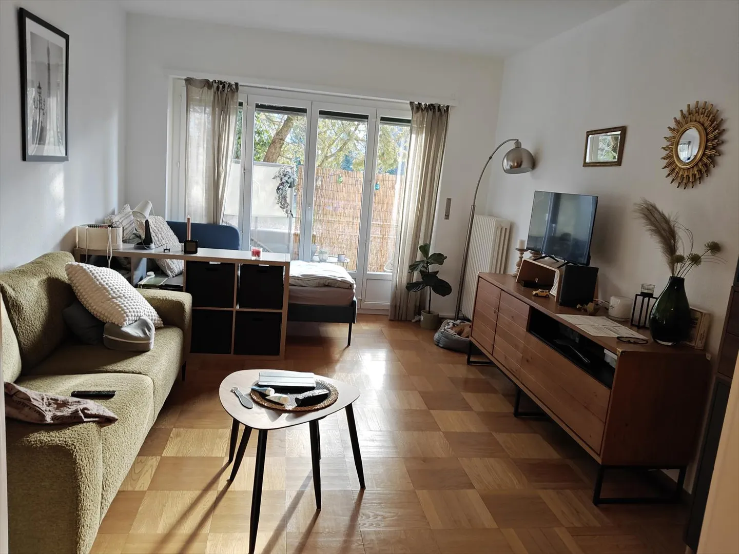 1.5 Room Apartment - Photo 1 of 4