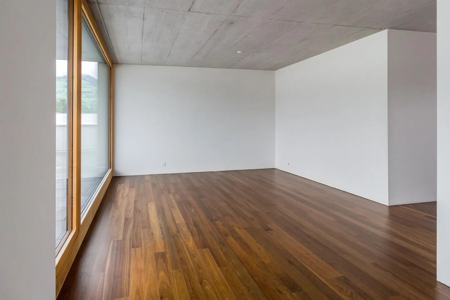 Appartamento moderno in una posizione centrale - Foto 3 di 6