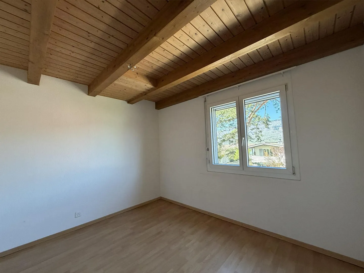 Appartement lumineux de 4,5 pièces avec galerie, jardin d'hiver et balcon - Photo 7 sur 13