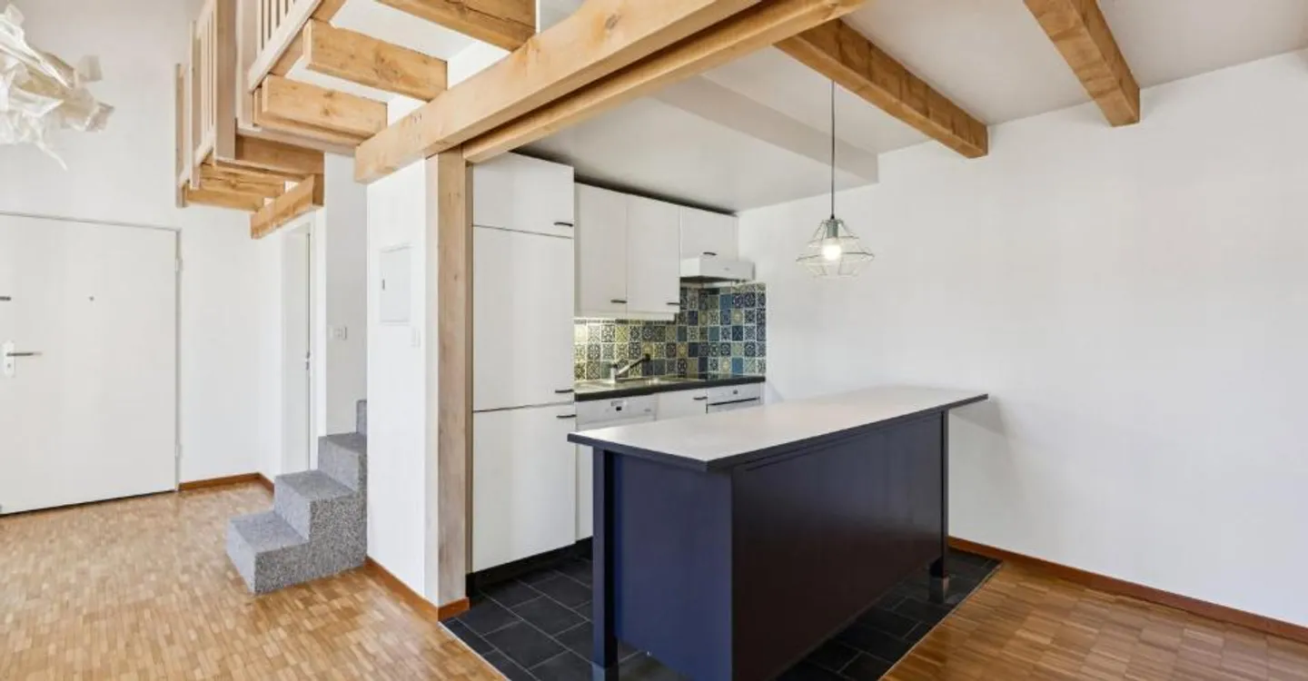 Superb apartment with mezzanine - Photo 5 of 9