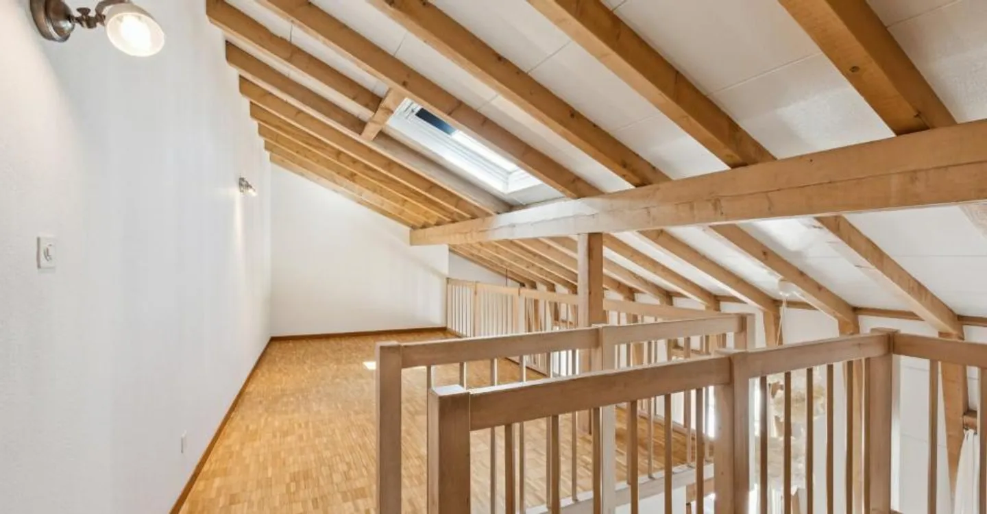 Superb apartment with mezzanine - Photo 8 of 9