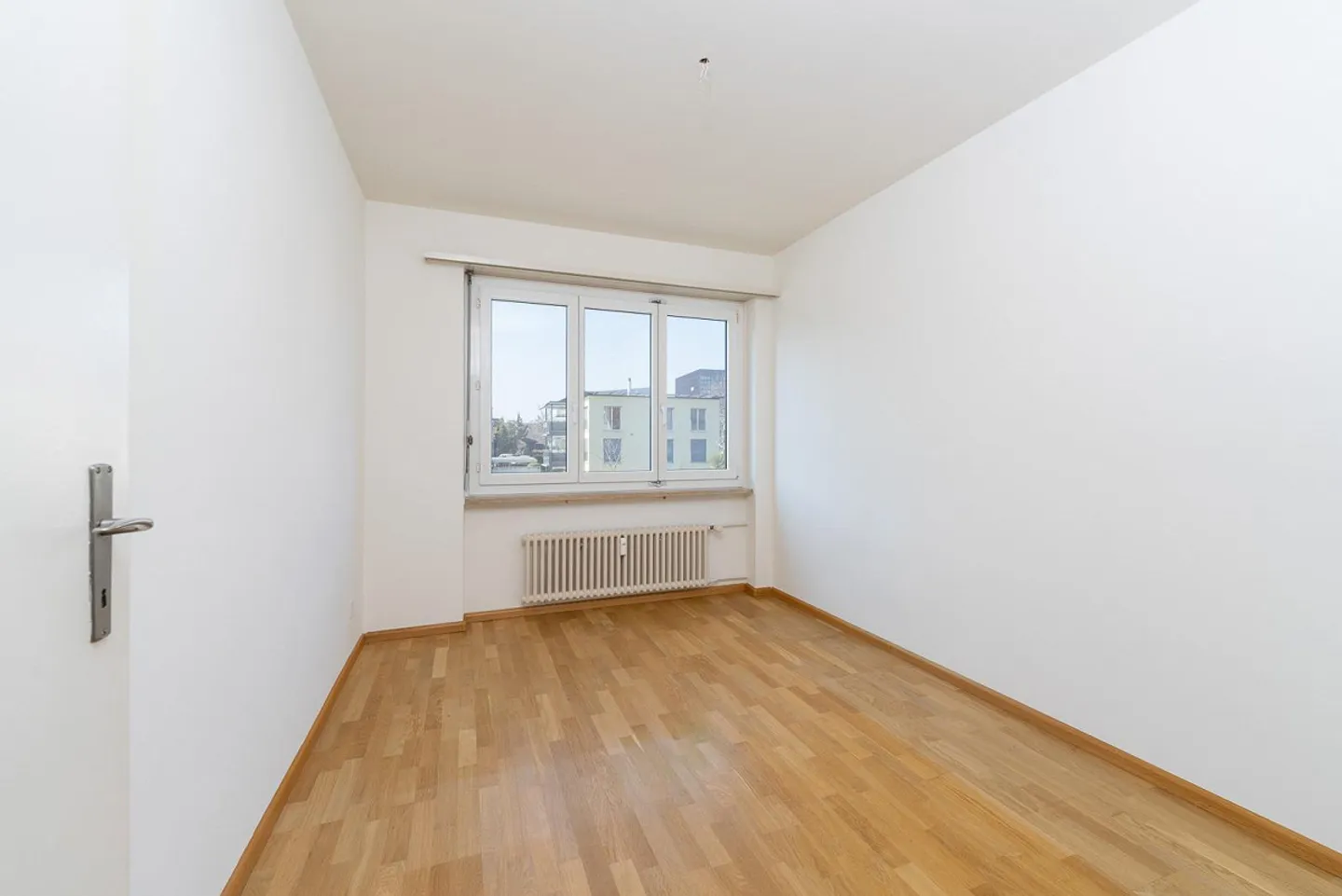 Quiet apartment with charm - Photo 4 of 10