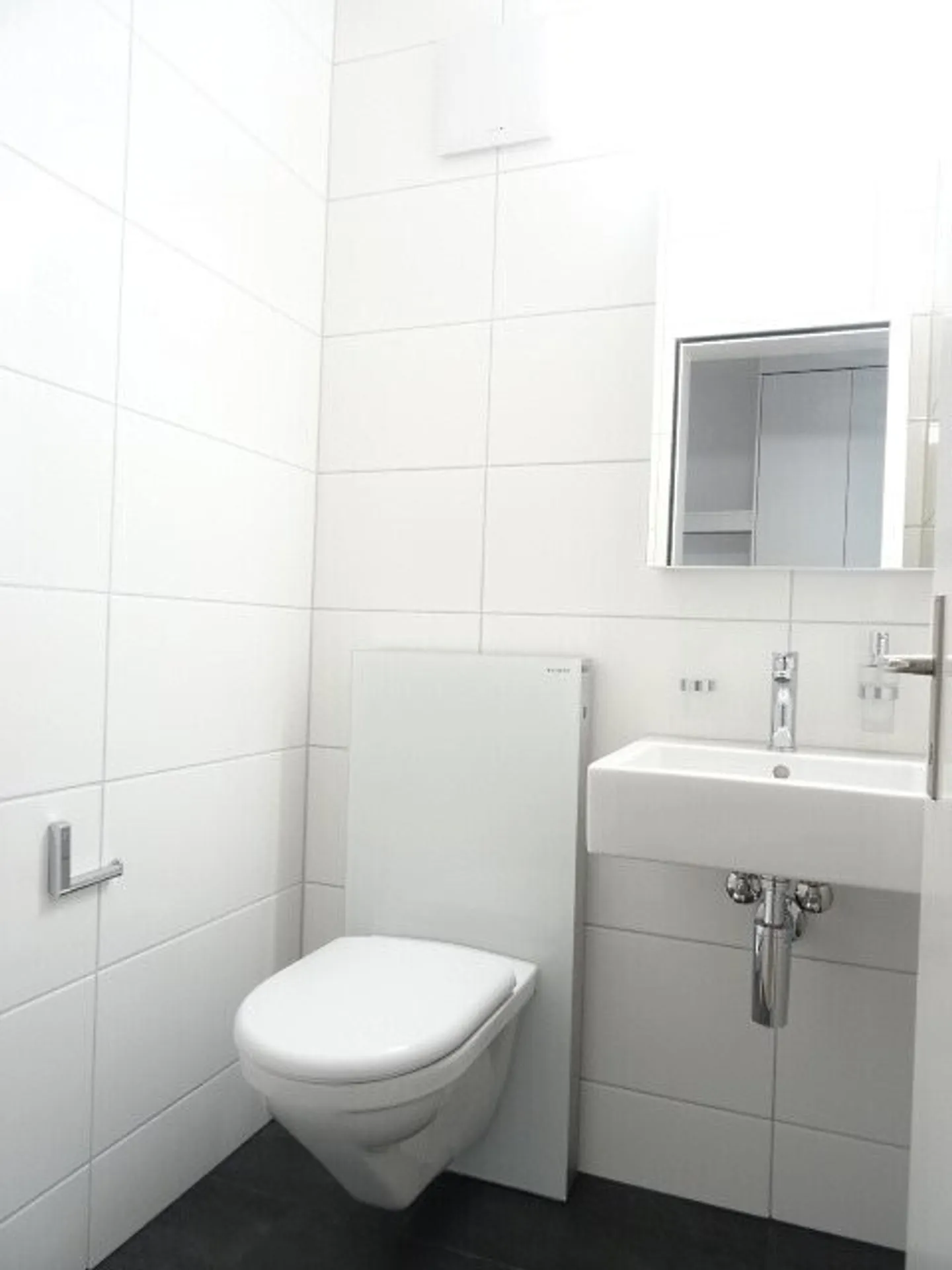 Modern 4.5-room apartment on the 2nd floor with 99 m² - Photo 4 of 12