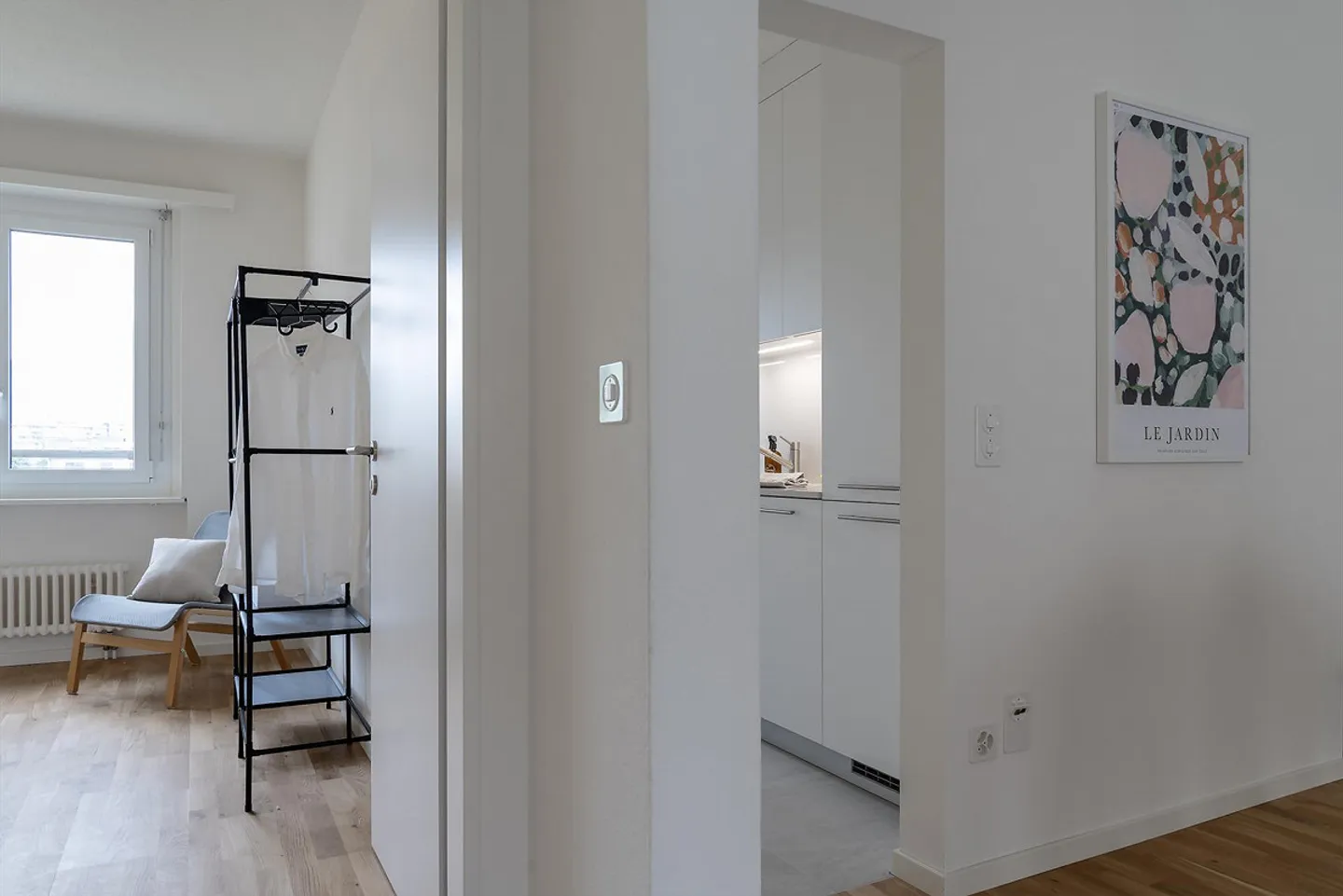 Appartamento luminoso di 3,5 stanze ristrutturato - Foto 4 di 10