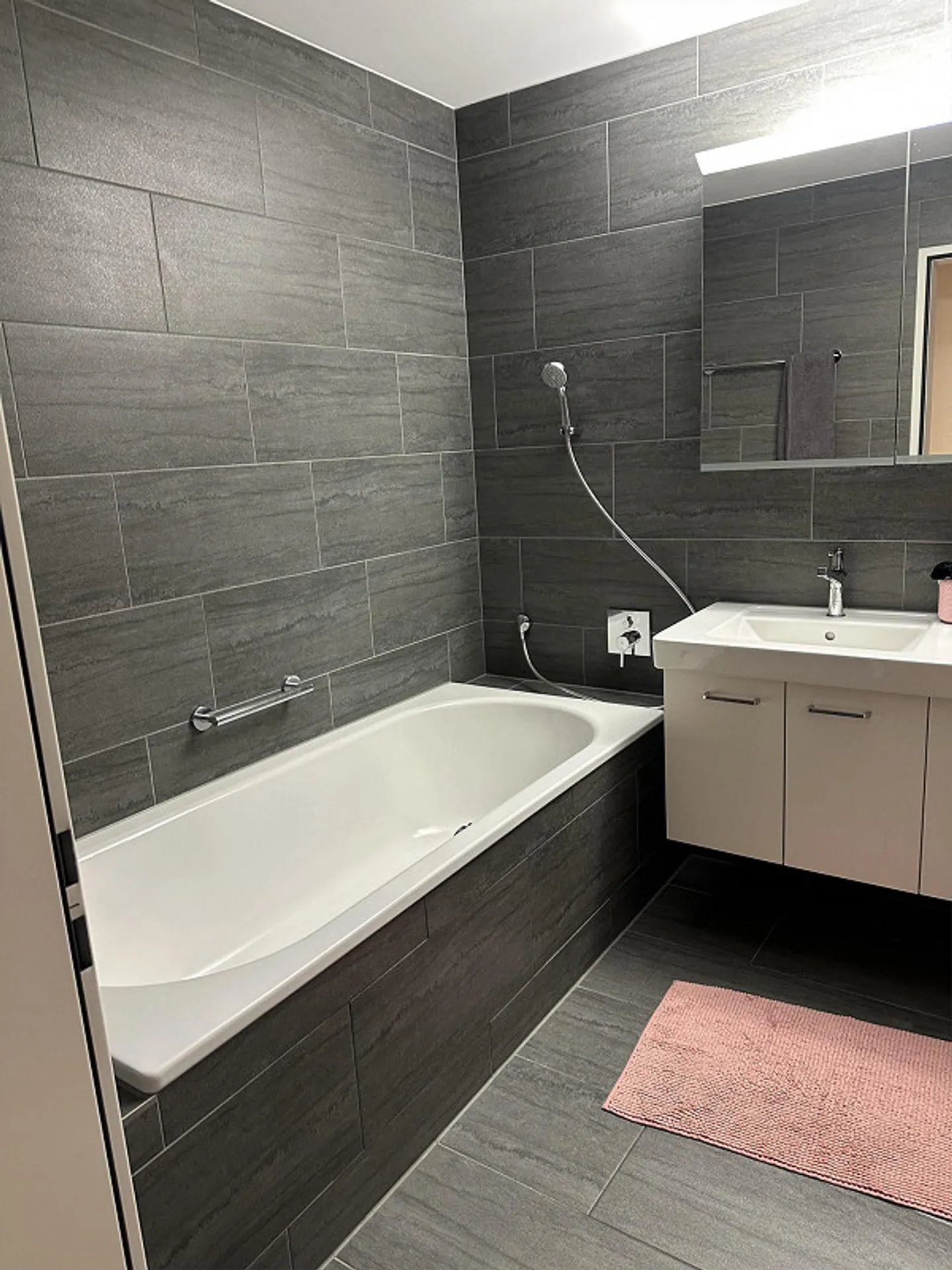 Appartement spacieux de 4 ½ pièces au cœur de Domat/Ems - Photo 7 sur 9