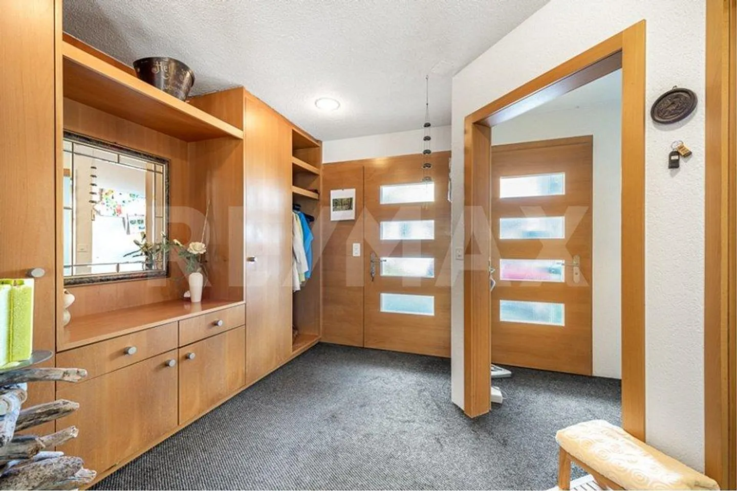 6½-Room Single-Family House with Plenty of Space - Photo 13 of 13