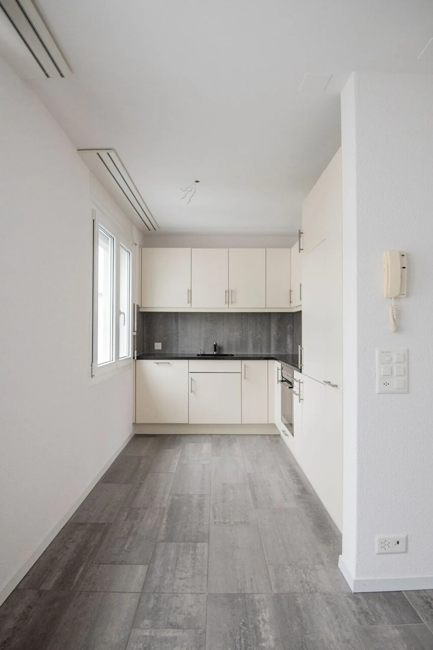 Attractive 1.5-room apartment with modern construction standard - Photo 4 of 8