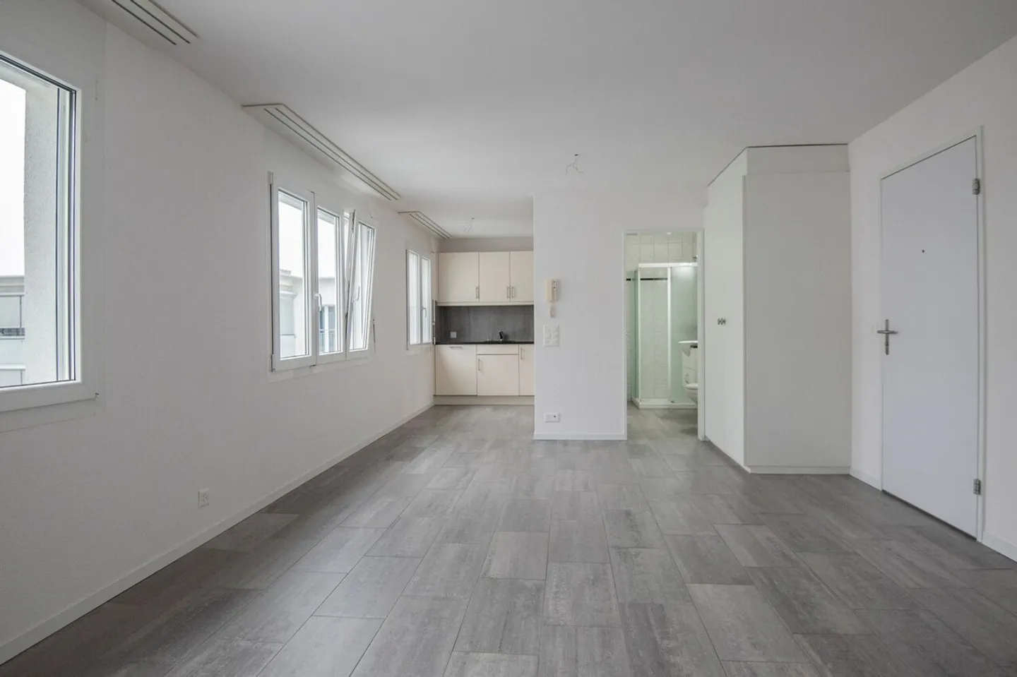 Attractive 1.5-room apartment with modern construction standard - Photo 3 of 8