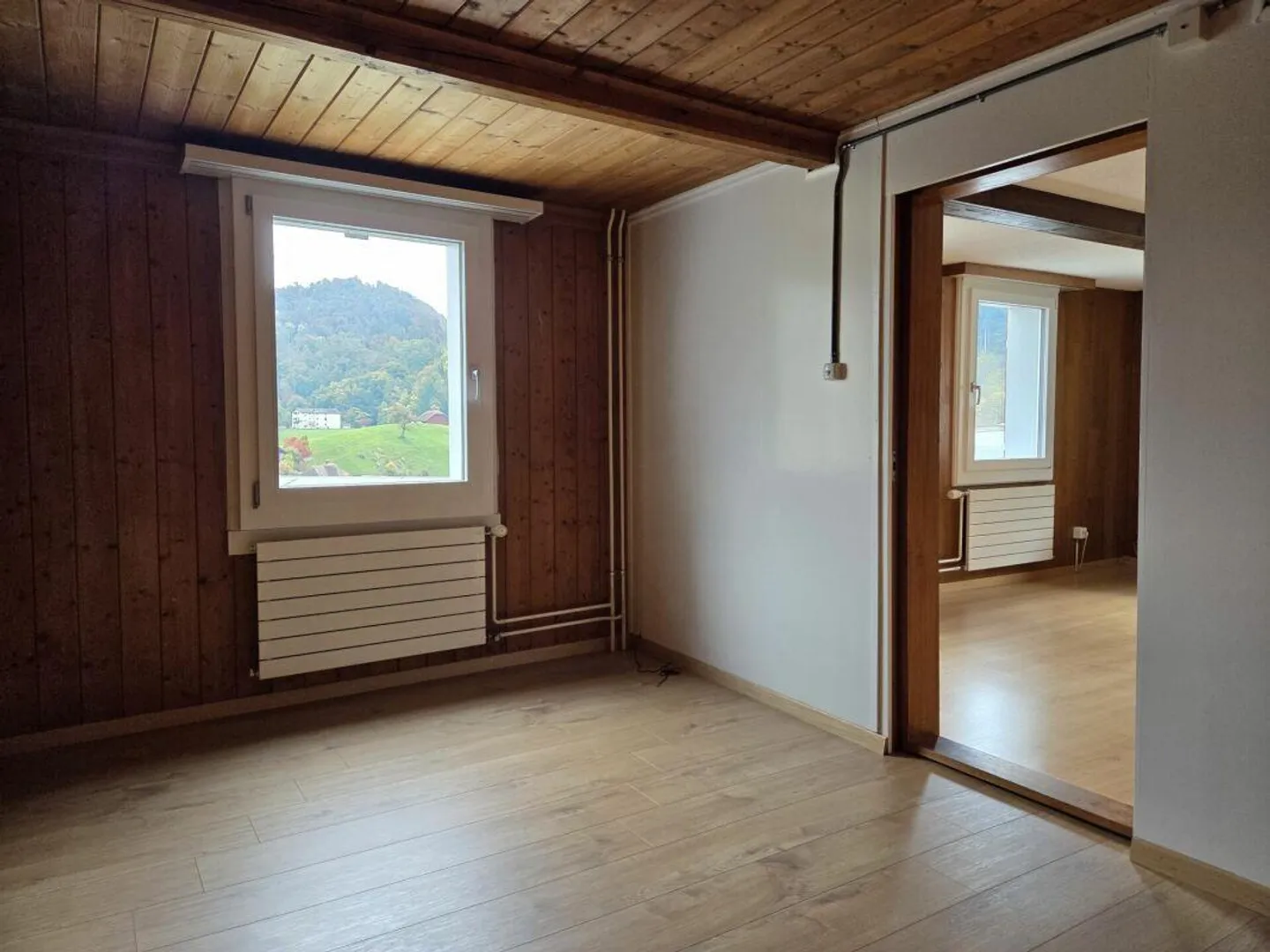 Maison individuelle spacieuse de 7 pièces à louer - Photo 5 sur 11