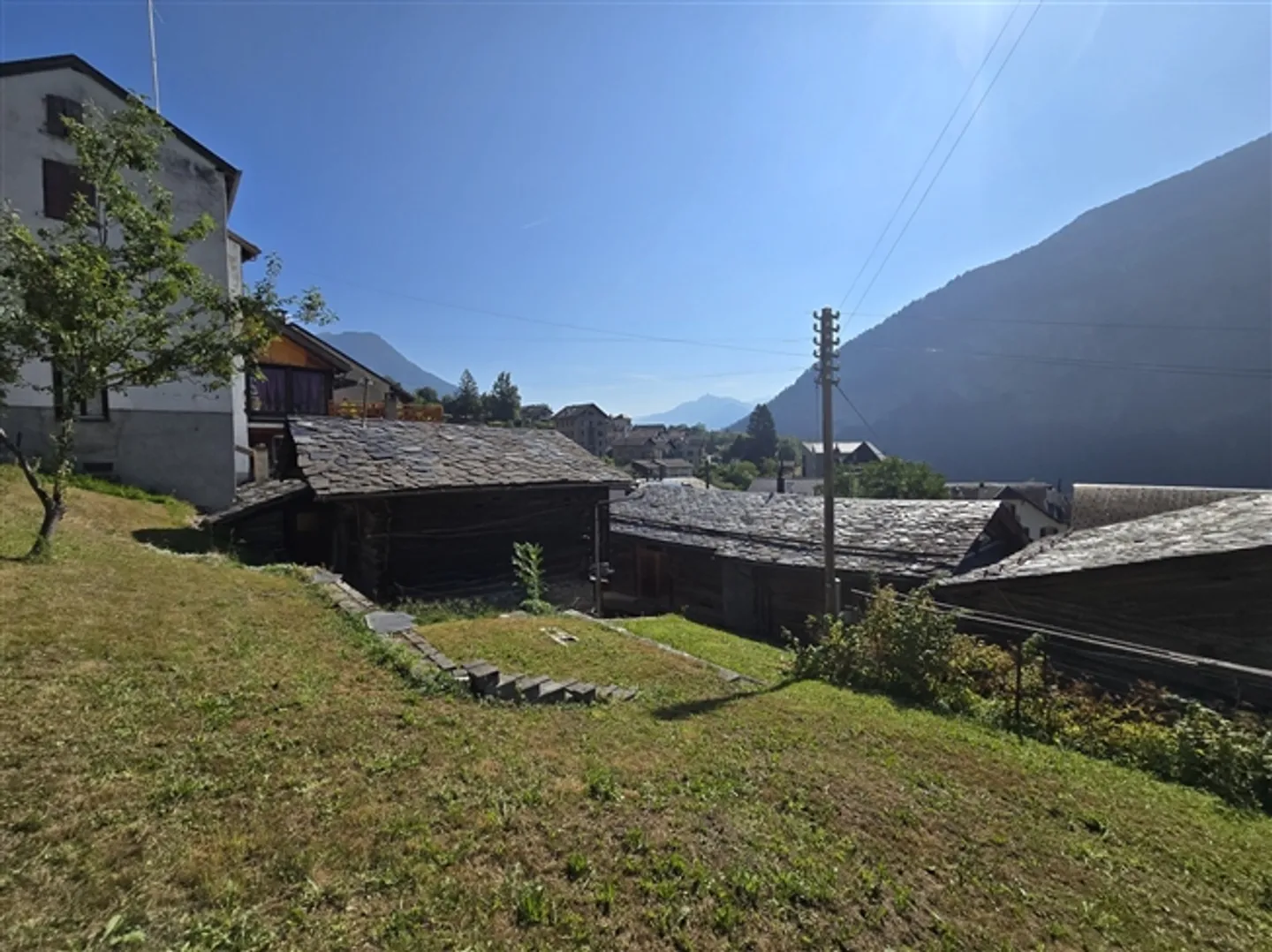 «Haus, Scheune, Scheune, Grundstück - Salvan - Großes Potenzial» - Foto 6 von 13