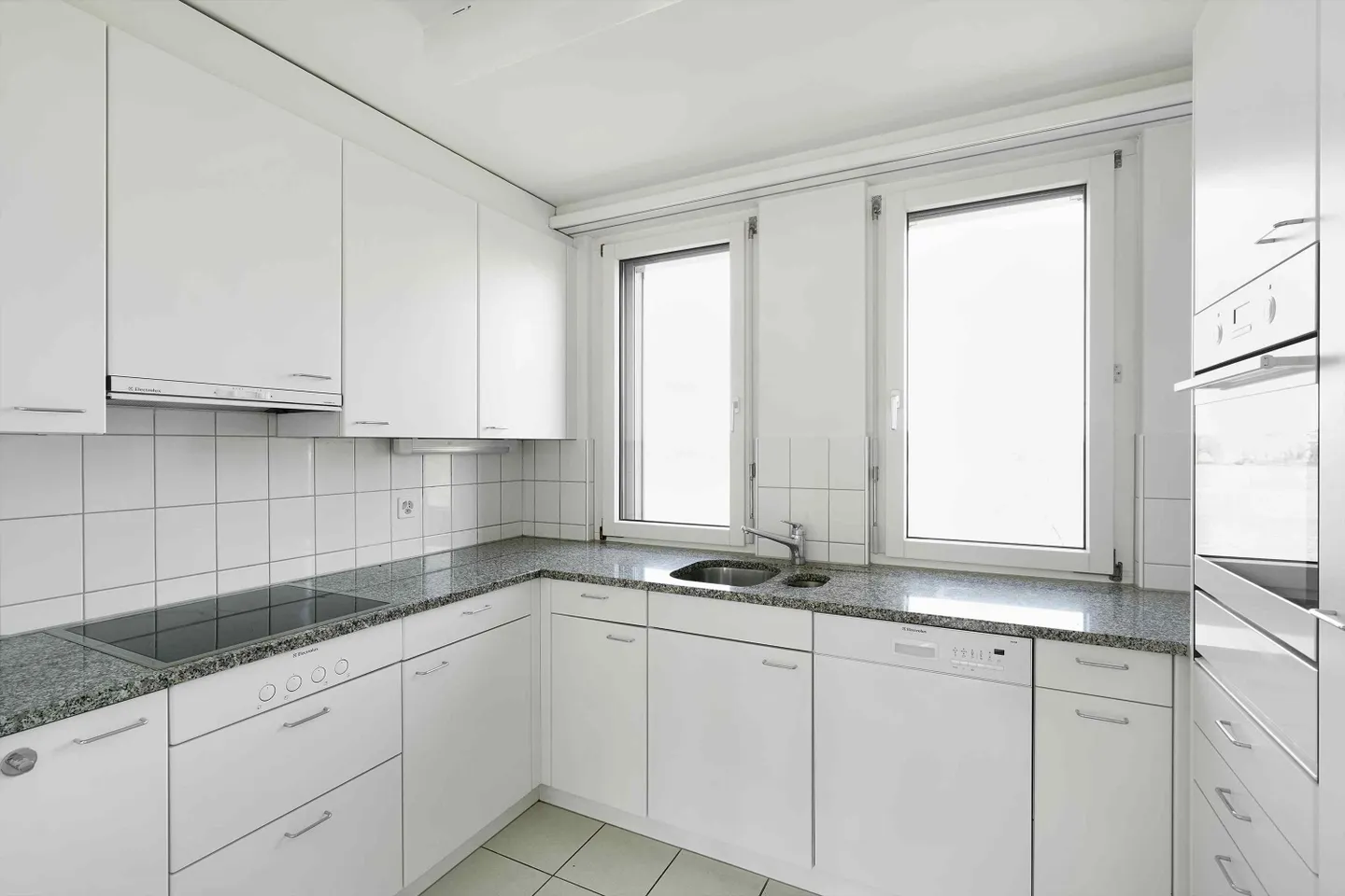 Appartamento duplex da sogno ad Aesch! - Foto 3 di 12