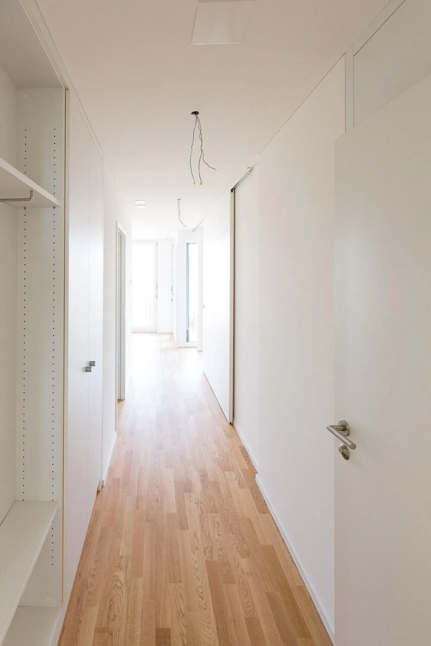 Appartamento 2,5 locali, 69m2 incluso lavatrice - Foto 2 di 9