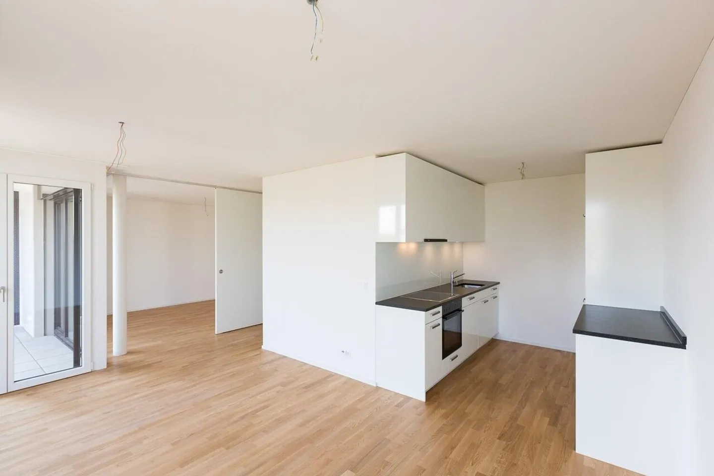 Appartamento 2,5 locali, 69m2 incluso lavatrice - Foto 4 di 9