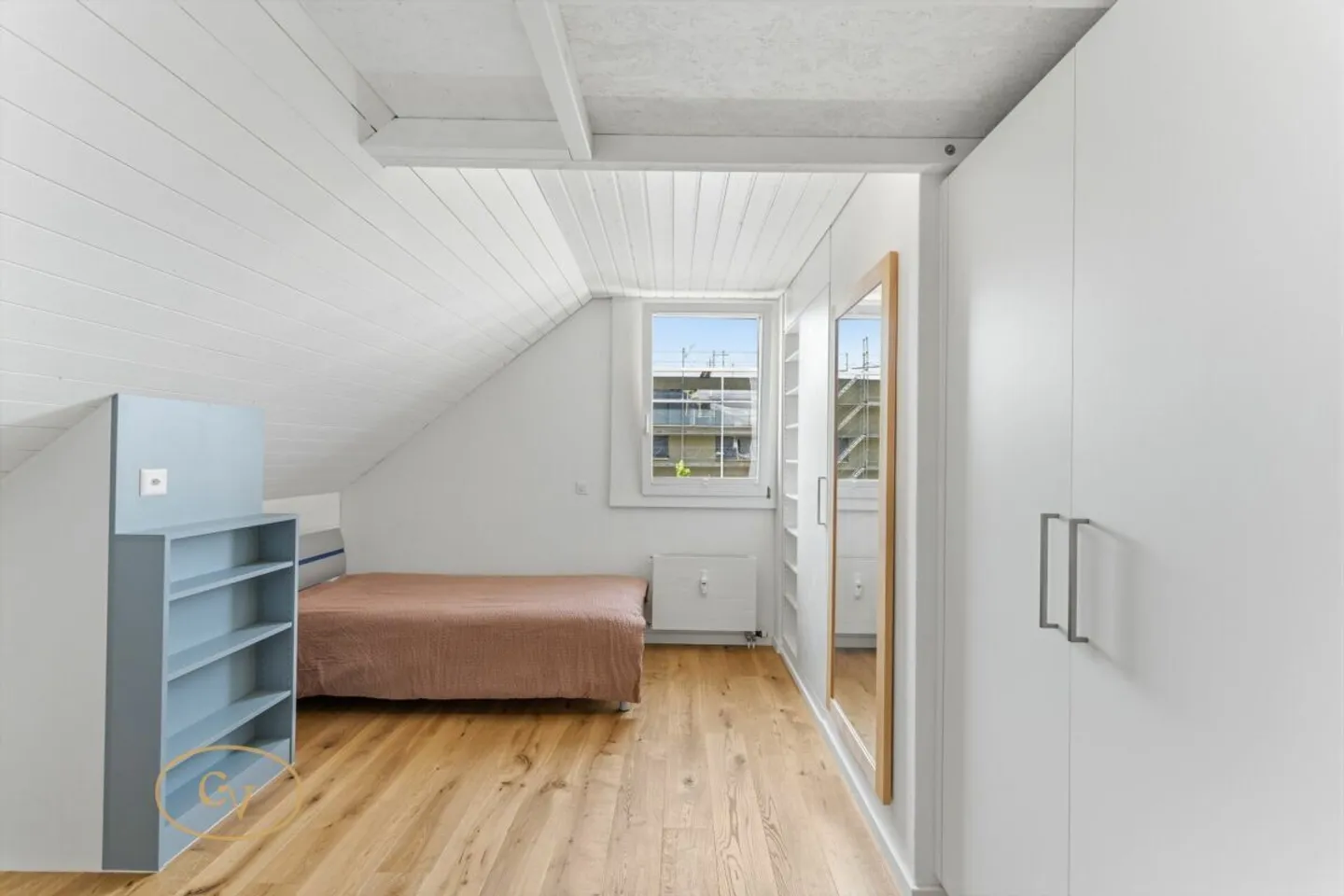 Sunny maisonette apartment with charm in the heart of Sins - Photo 19 of 33