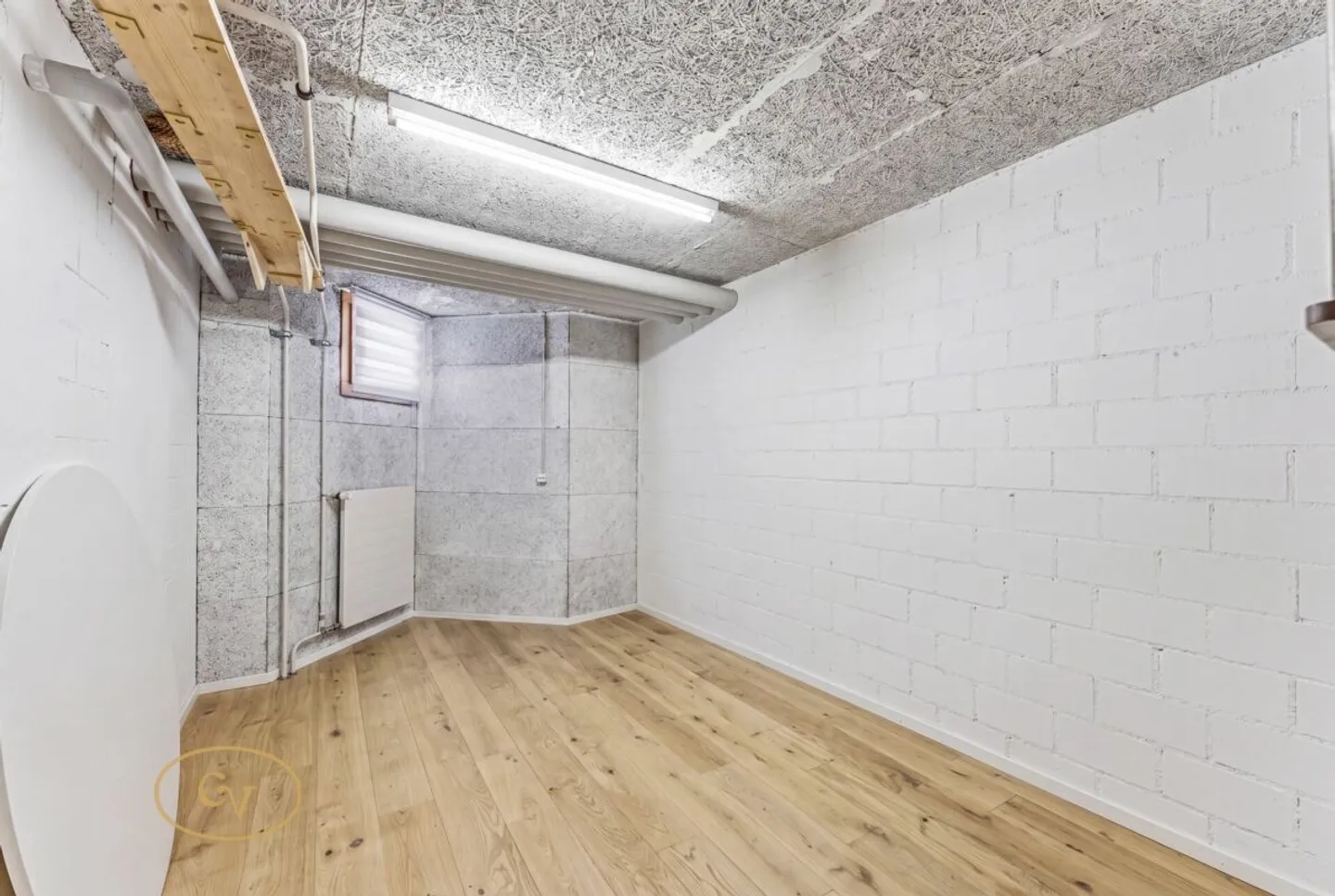 Sunny maisonette apartment with charm in the heart of Sins - Photo 24 of 33
