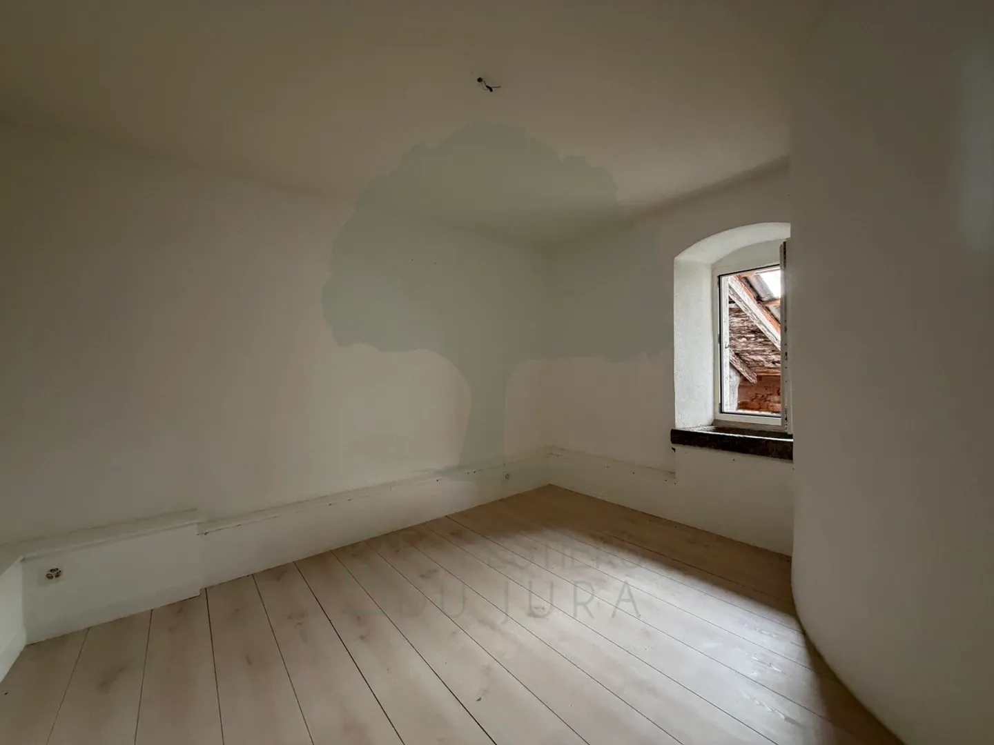 Appartement de caractère 4,5 pièces - Photo 4 sur 8