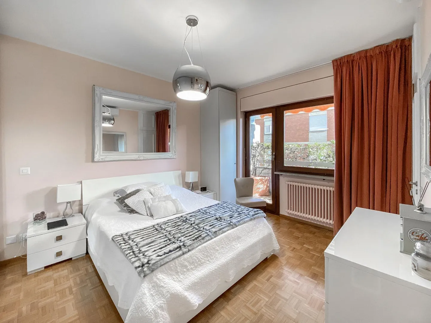 Spacious 5.5 rooms in a central area of Lugano - Photo 6 of 11