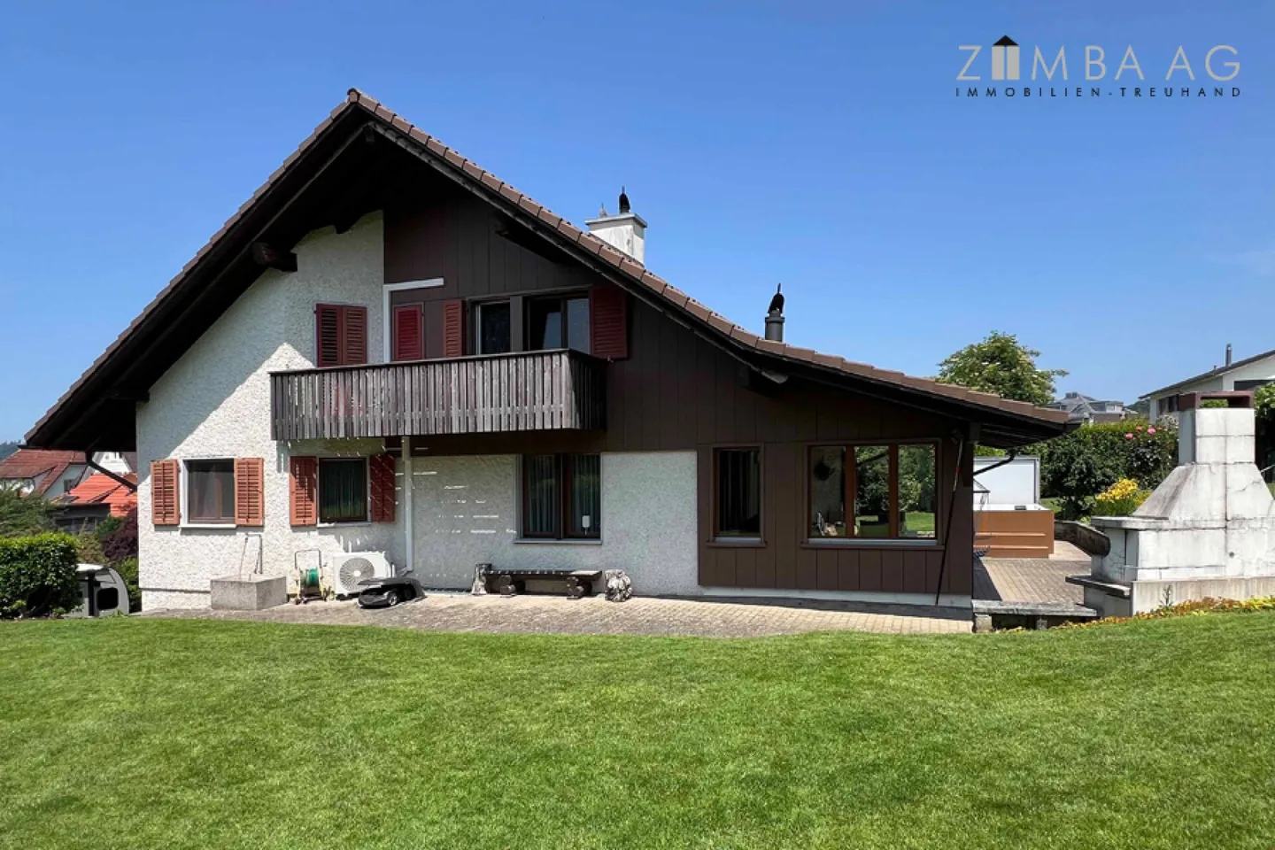 Idéal pour la vie multi-générationnelle ou le télétravail : Vivre au calme au bout d'une impasse et pourtant à quelques minutes de la gare, des commerces et de la vieille ville - Photo 9 sur 19