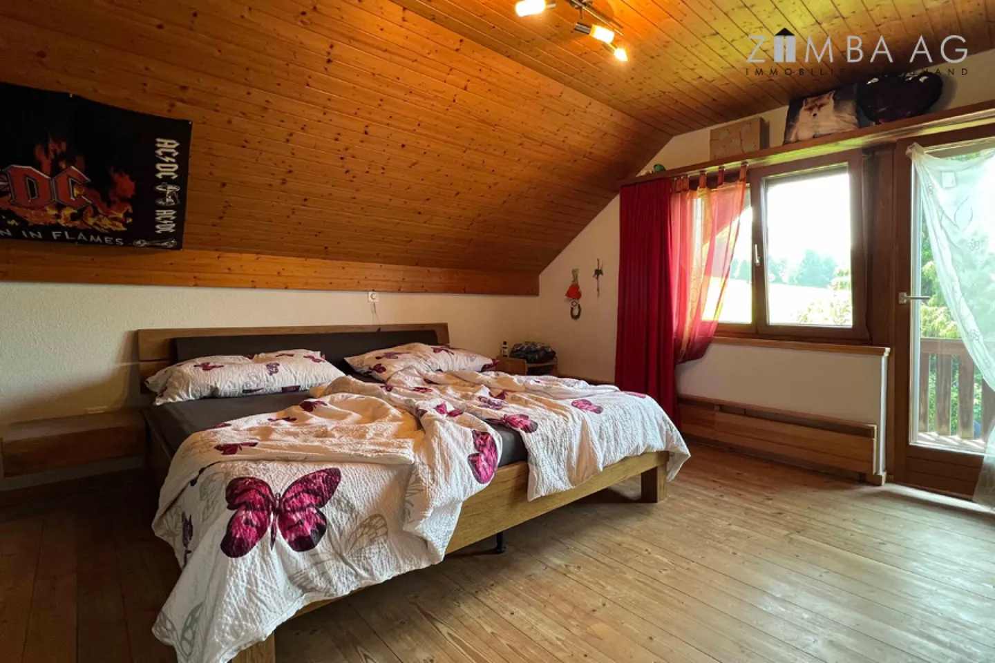 Idéal pour la vie multi-générationnelle ou le télétravail : Vivre au calme au bout d'une impasse et pourtant à quelques minutes de la gare, des commerces et de la vieille ville - Photo 14 sur 19