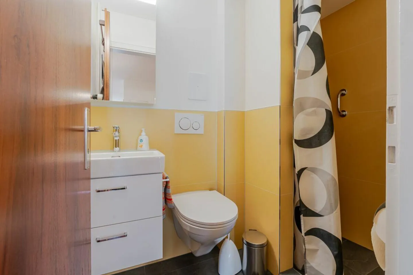 Appartamento 4.5 camere ben curato e accogliente con EHP in un quartiere popolare di Basilea - Foto 4 di 10