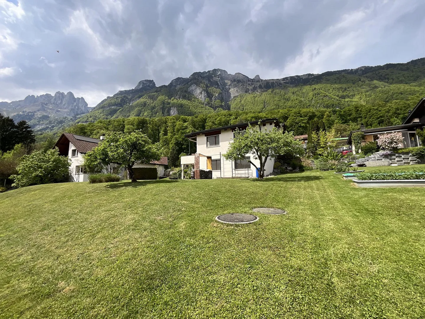 Paradis familial ensoleillé avec appartement - Photo 10 sur 11