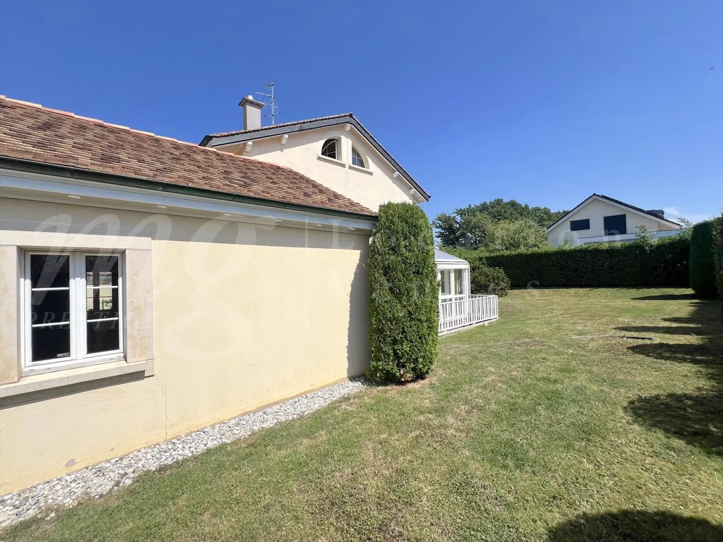STUPENDA CASA MODERNA CON VERANDA - GIARDINO DI circa 600 m2 - Foto 5 di 13