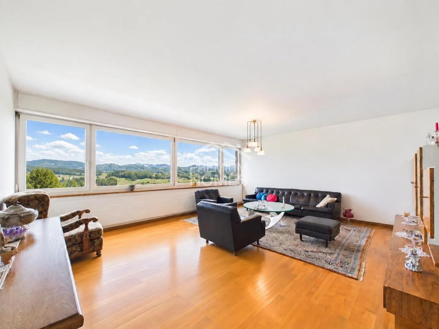 Unique location meets generous residential house! - Photo 5 of 13