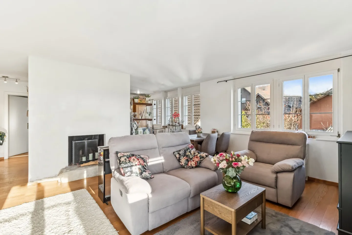 Ein Bijou mit unverbaubarer Aussicht - Foto 3 von 11