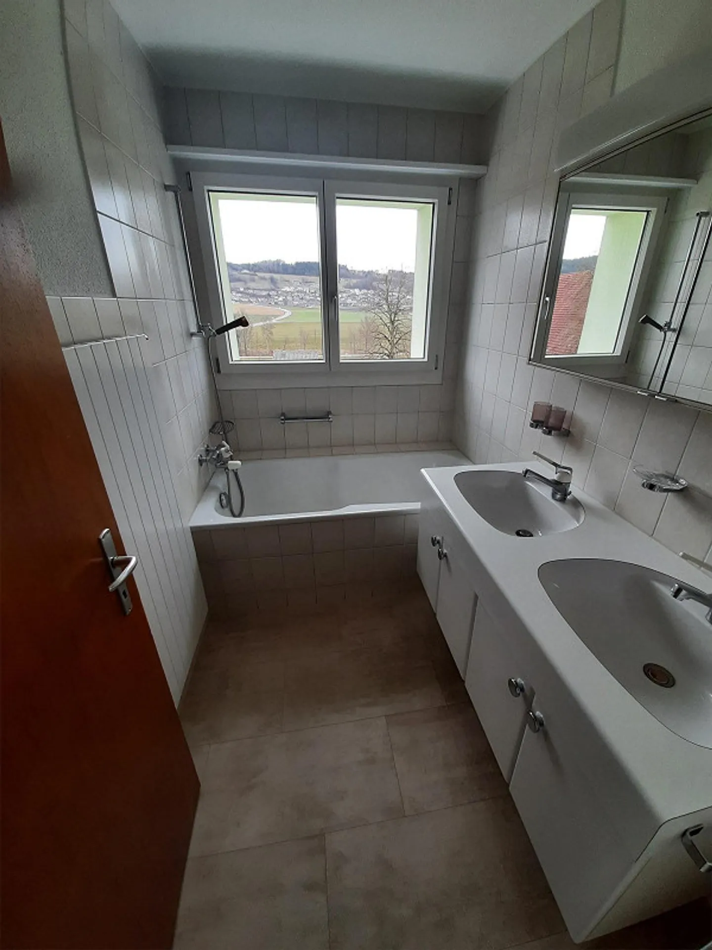 Appartement de 3,5 pièces avec vue magnifique - Photo 7 sur 24