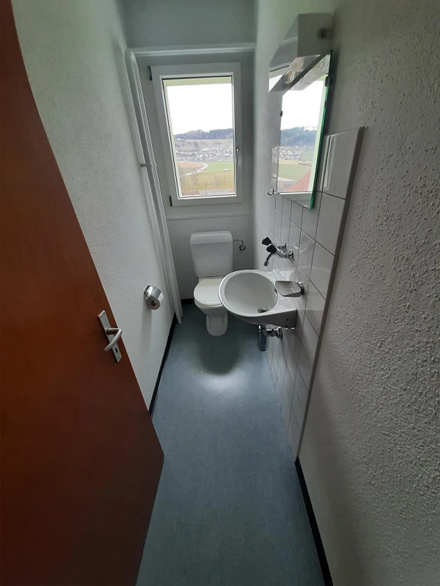 Appartement de 3,5 pièces avec vue magnifique - Photo 8 sur 24