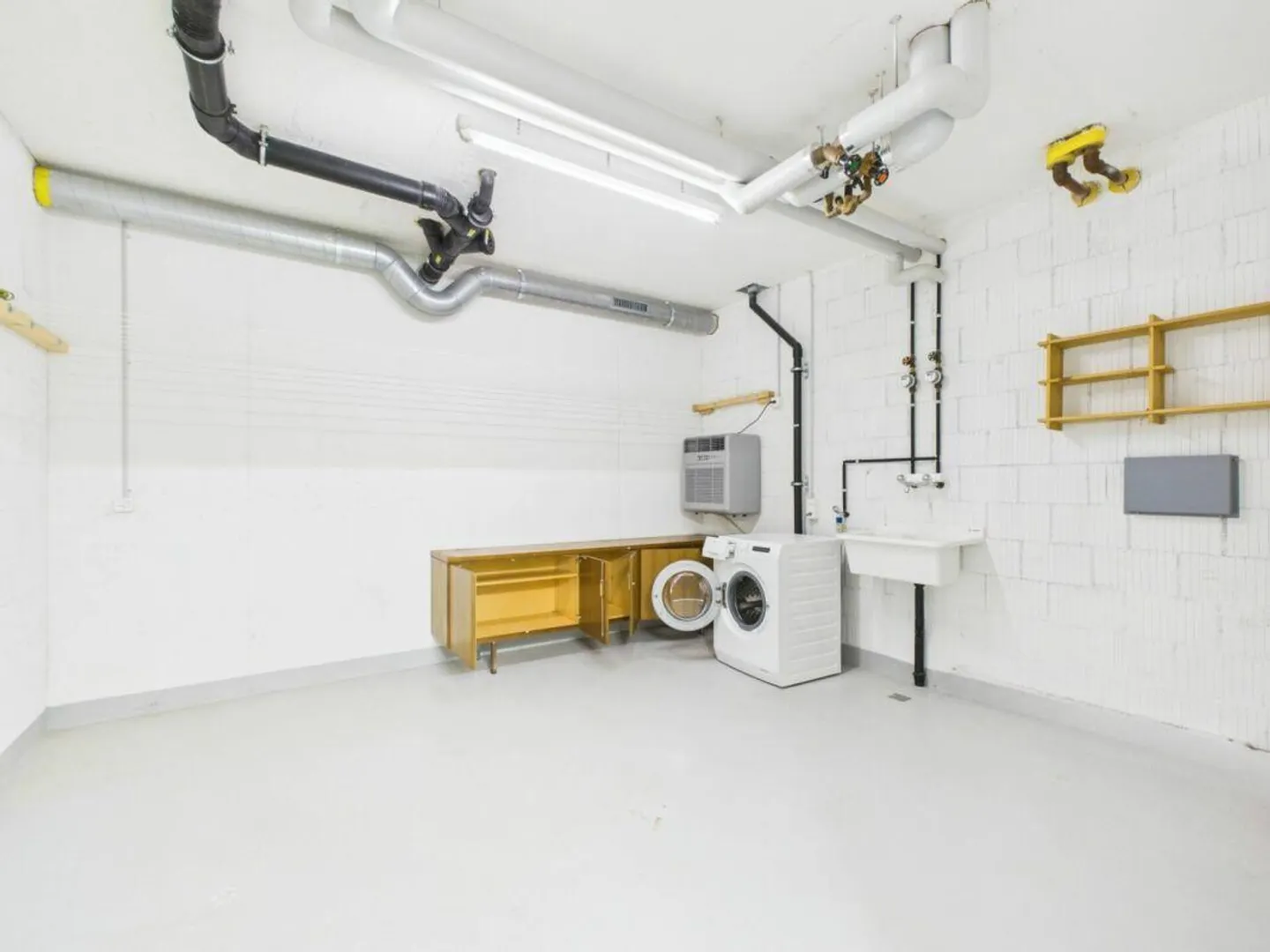 Moderne 2.5-Zimmer-Wohnung mit Loggia - Foto 5 von 7