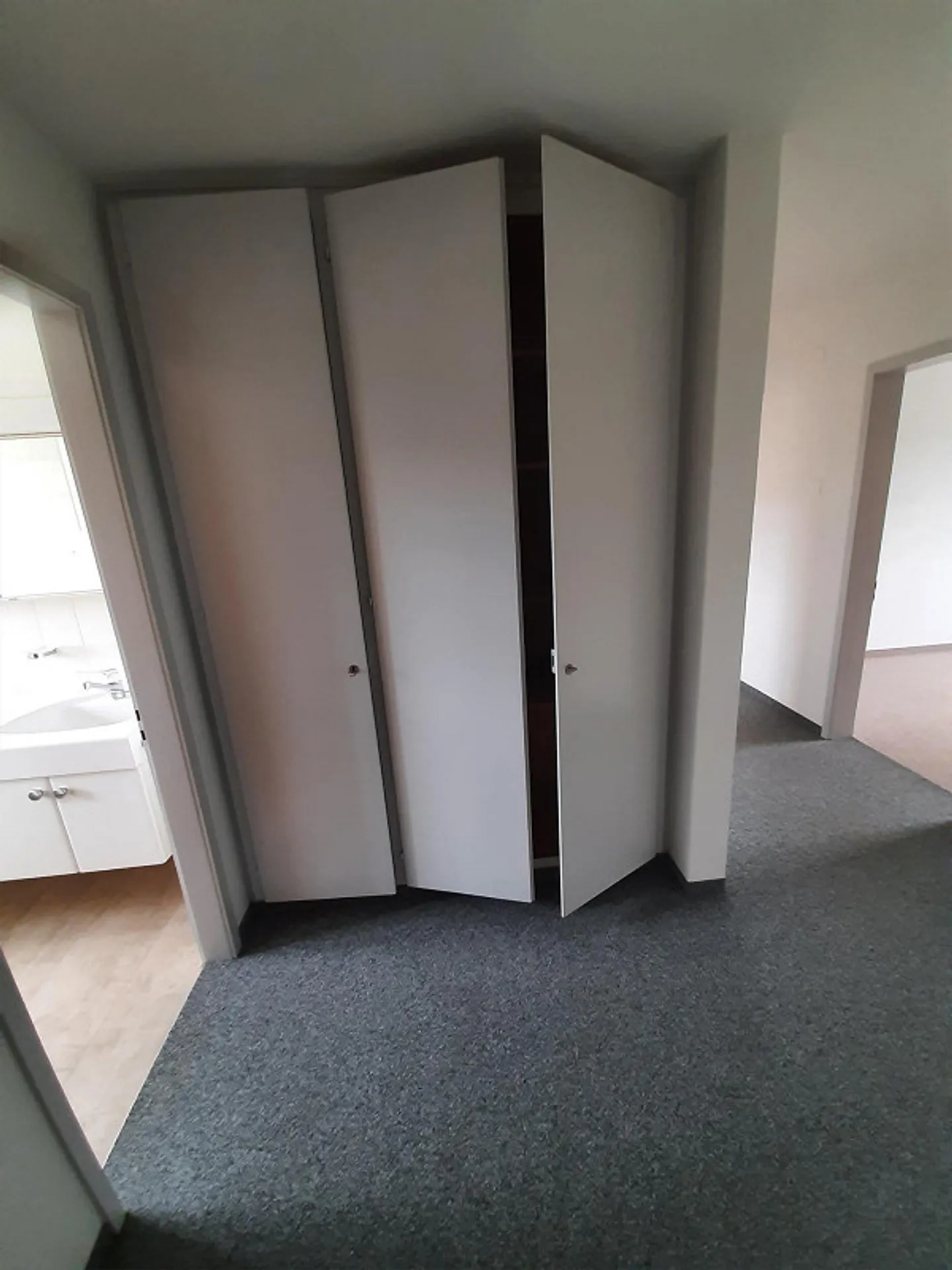 Appartement de 3,5 pièces avec vue magnifique - Photo 9 sur 24