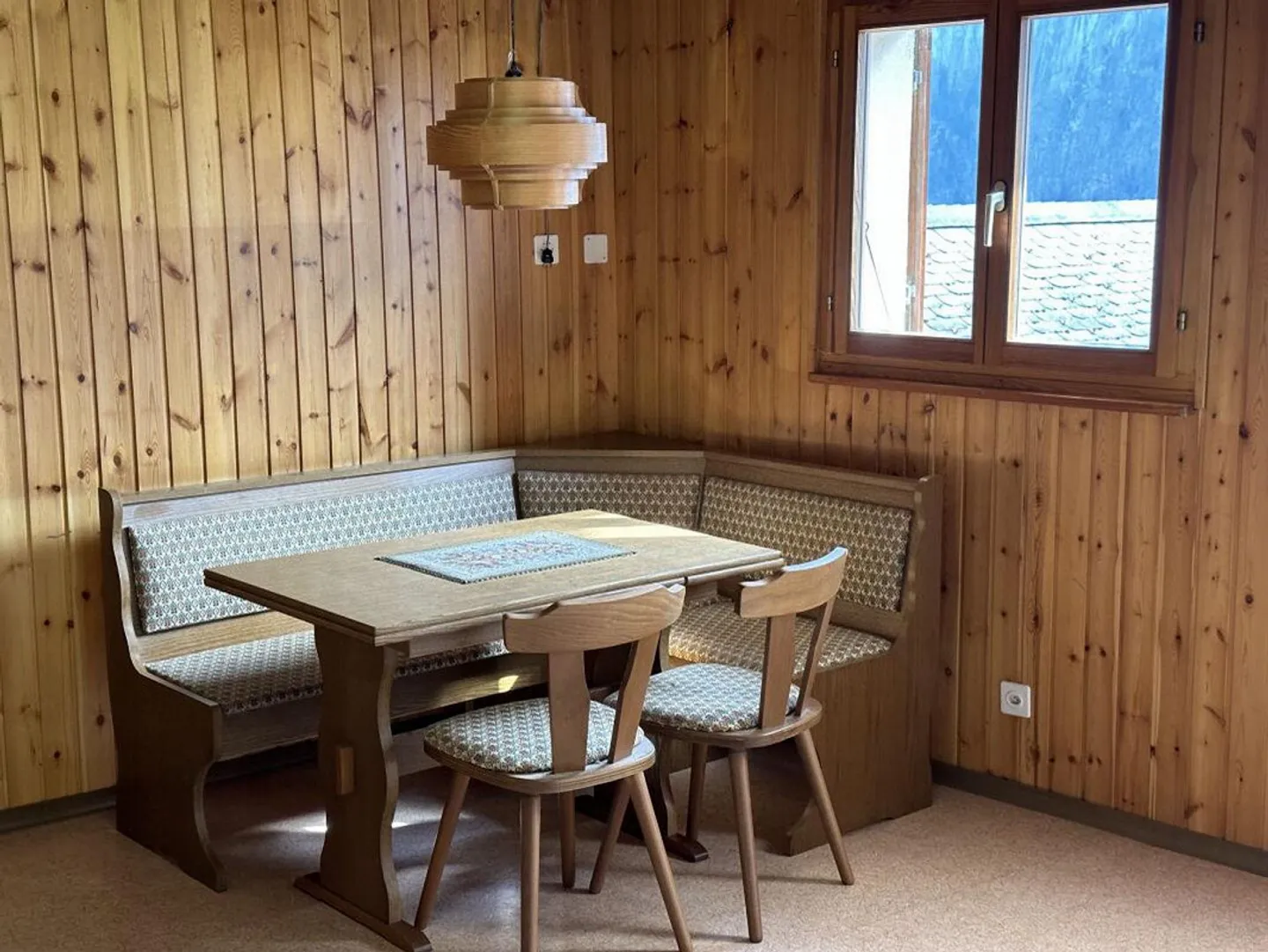 Charming Rustic Mountain House with Panoramic View - Photo 6 of 7