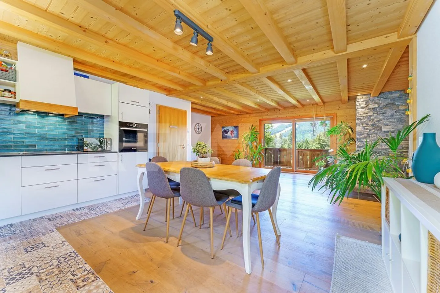Avec 3 balcons, terrasse et jardin, magnifique appartement - Photo 1 of 13