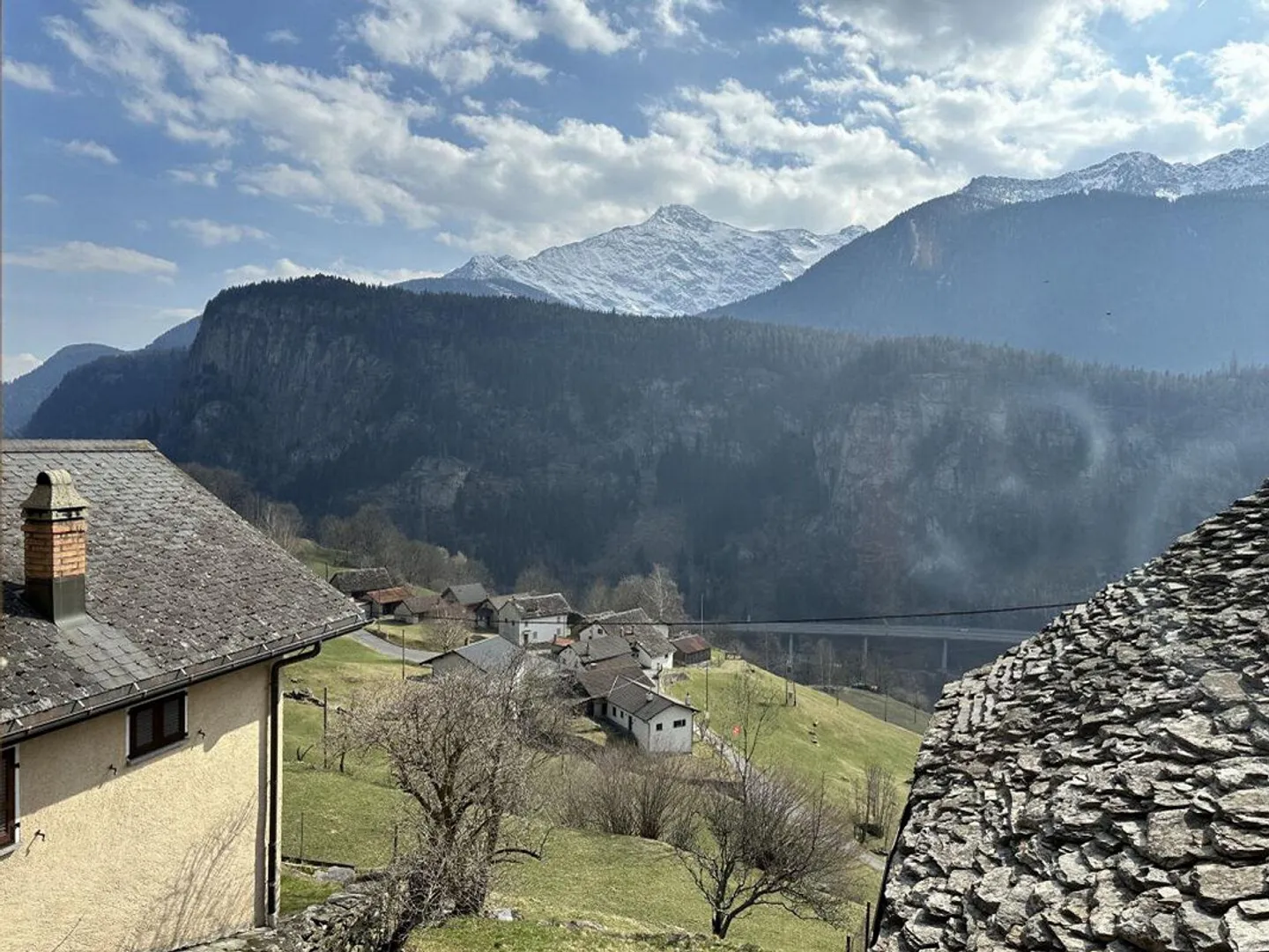 Charming Rustic Mountain House with Panoramic View - Photo 7 of 7