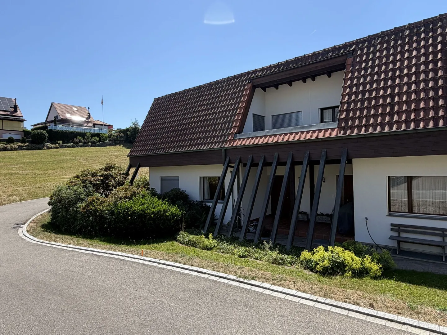 5.5-Room Semi-Detached House with Surroundings - Photo 4 of 28
