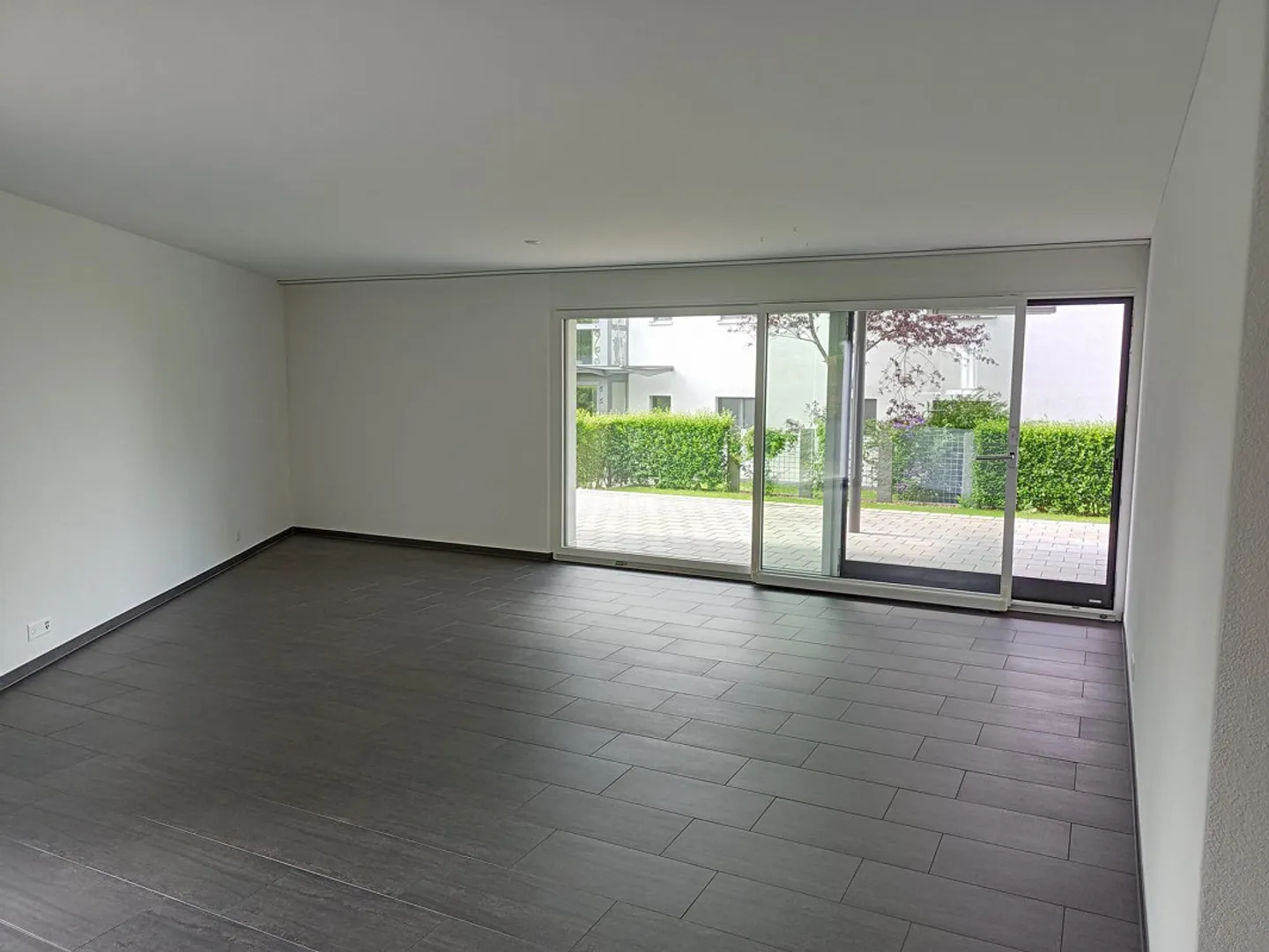 Geräumige Gartenwohnung - Foto 2 von 12