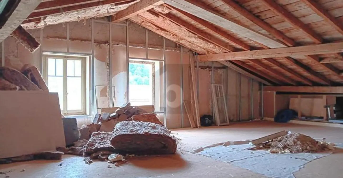 BRUT SPACE, PERMIT IN FORCE! - Photo 3 of 6