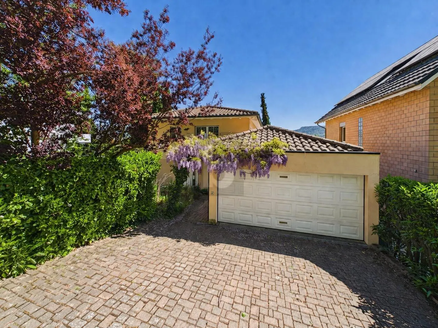 MEDITERRANEAN STYLE WITH WINTER GARDEN AND SURROUNDINGS - Photo 1 of 6