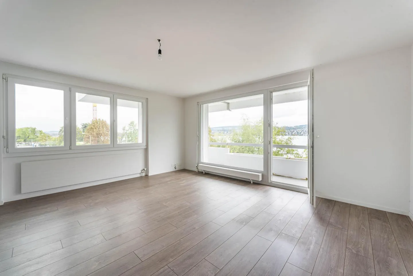 Helle Wohnung in Kilchberg - Foto 3 von 4