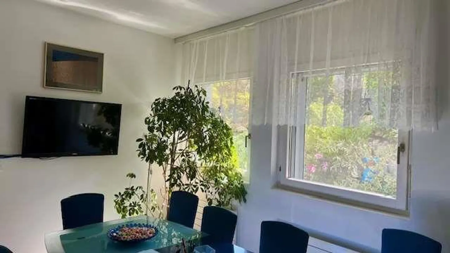 Büro mit Prestige mit Garten und Terrasse in eleganter Residenz - Foto 3 von 8