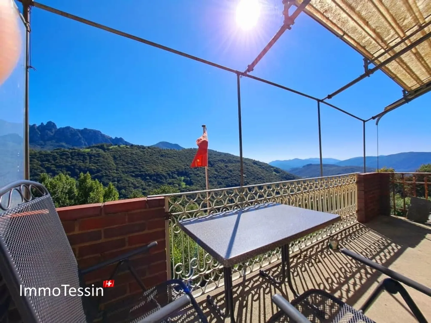 BIJOUX Tessinerhaus: Lovingly restored Ticino house with breathtaking views of the valley - Photo 6 of 13