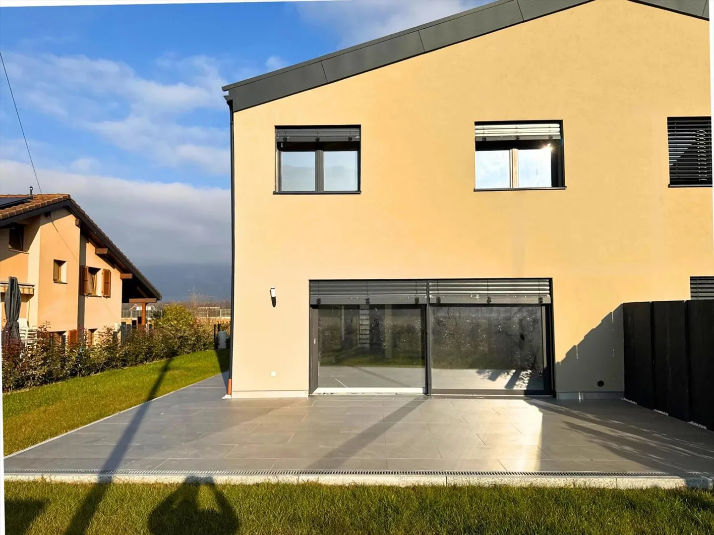 Maison jumelle à vendre - Photo 2 sur 13